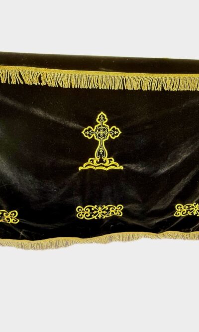 Fata de masa pentru Sfantul Altar cu detalii brodate